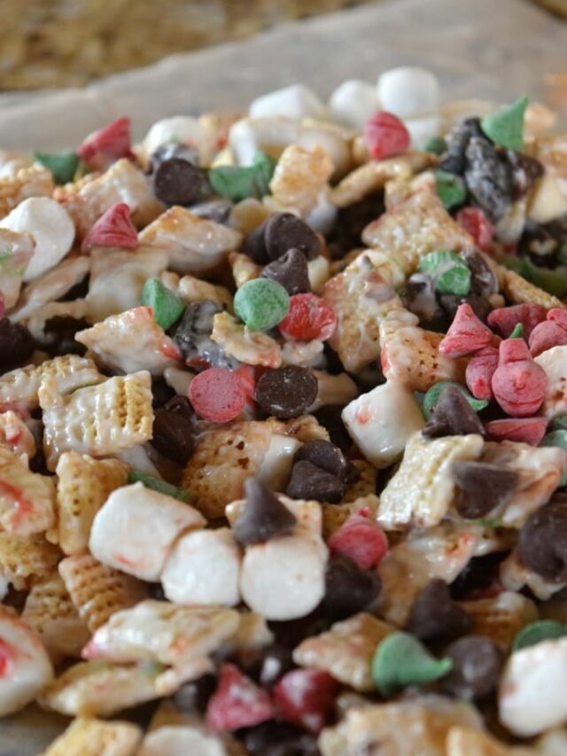 Snowman Mix: A Sweet Chex Mix Recipe Story