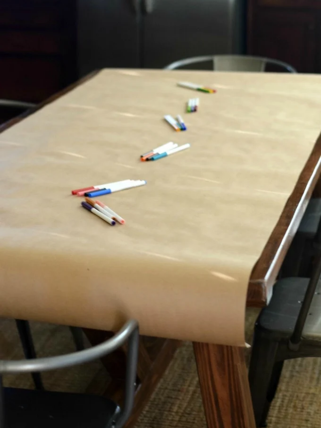 How to Set Up a Coloring Table Cover Image