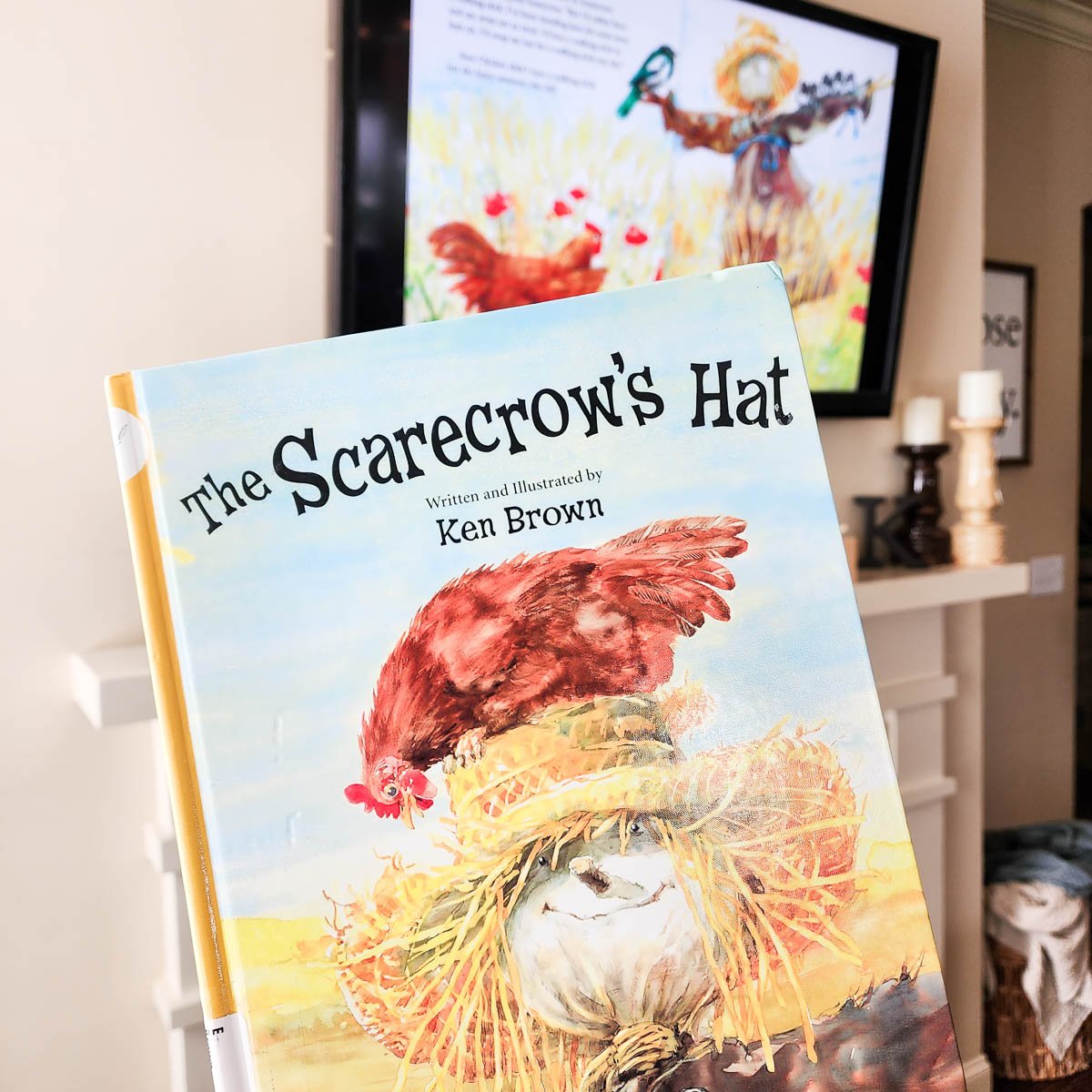 Front Cover of "The Scarecrow's Hat"