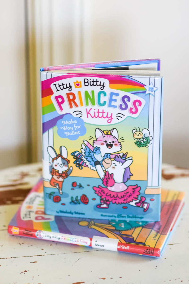 Front Cover of Itty Bitty Princess Kitty Book