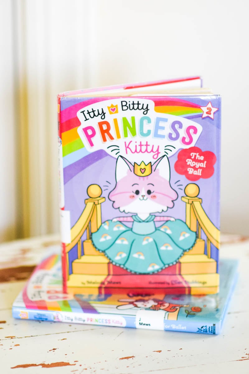 Front Cover of Itty Bitty Princess Kitty Book